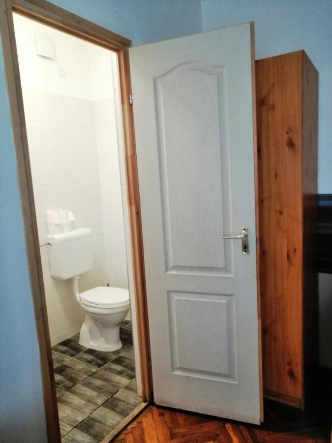 Belvarosi Vendeghaz Miskolc Exterior foto