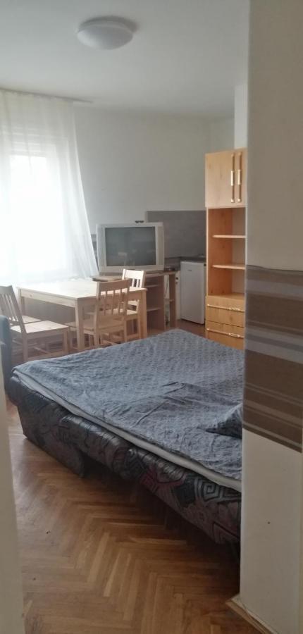 Belvarosi Vendeghaz Miskolc Exterior foto